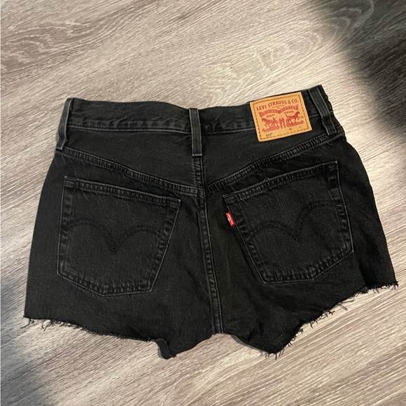 Levi 501’s - Picture 2 of 2